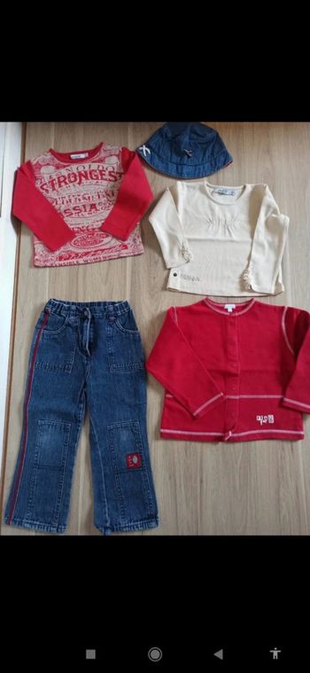 Chapeau en jean 2 t-shirt manches longues 3 et 4 ans gilet à bouton 3 ans Jean 3 ans