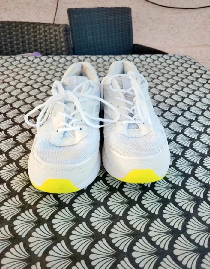 Baskets chaussures 38 - photo numéro 2