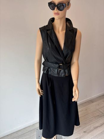 Robe combinaison avec haut en cuir et jupe longue Zara