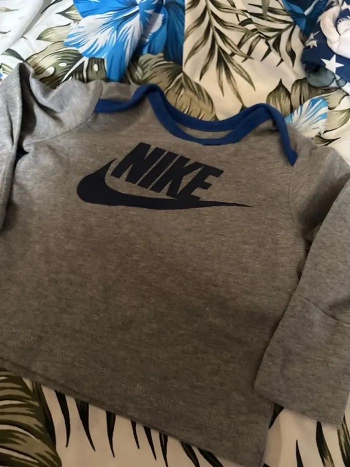 Ensemble  Nike - photo numéro 3