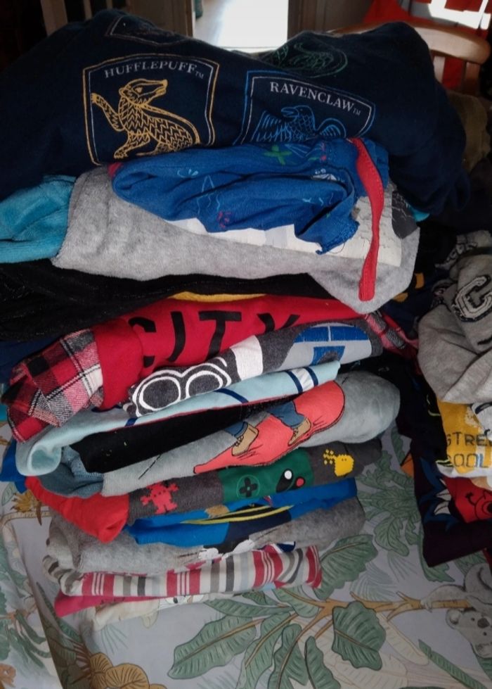 Lot de vêtements garçon