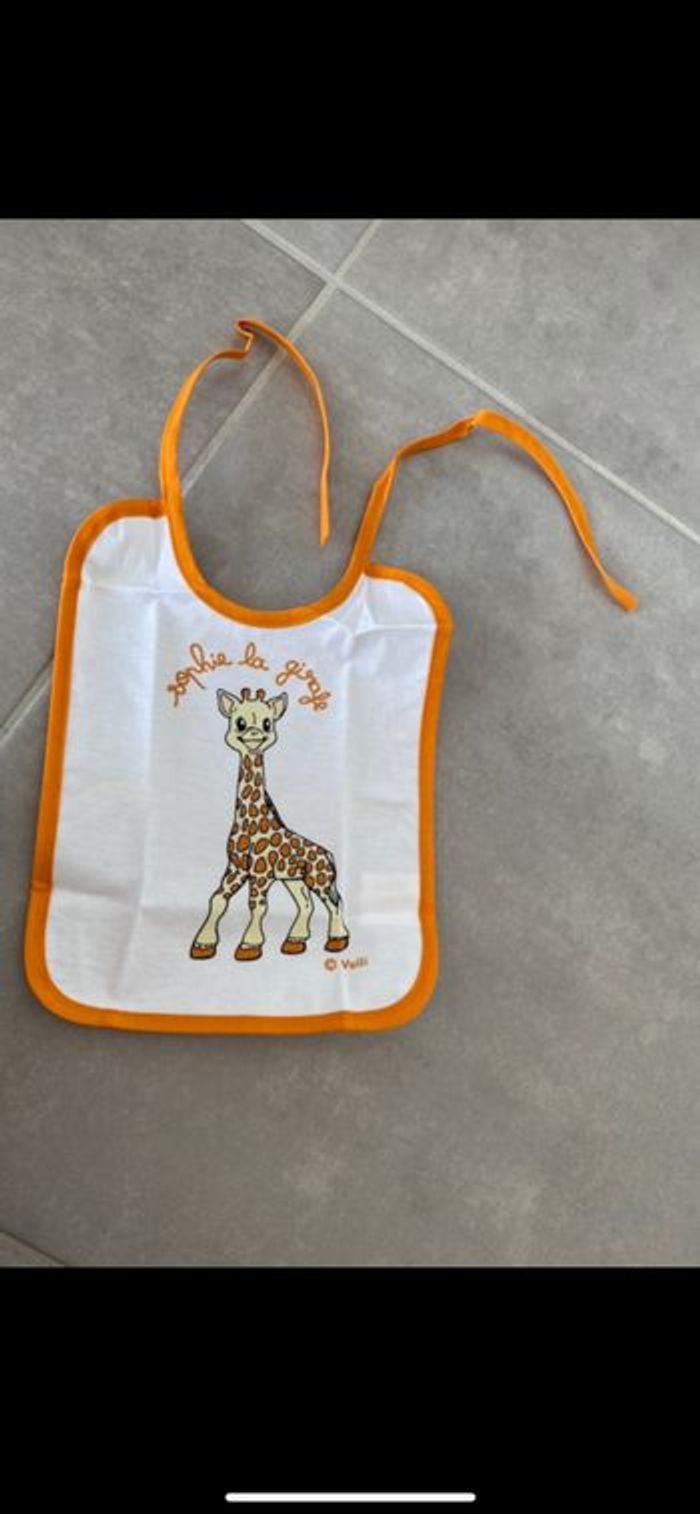 Bavoir Sophie la girafe Neuf - photo numéro 3