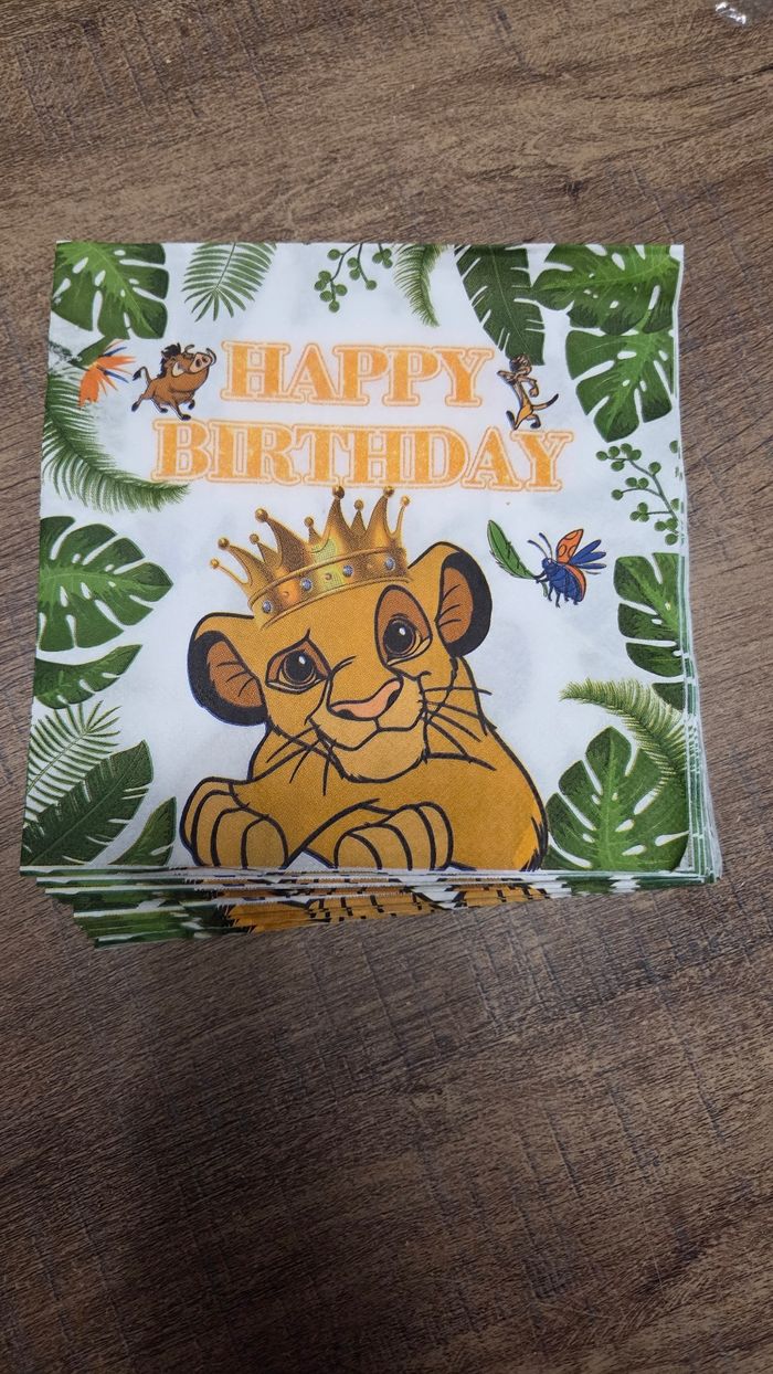 Decoration d'anniversaire roi lion - photo numéro 2