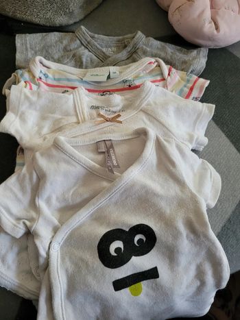 Lot body manches courtes