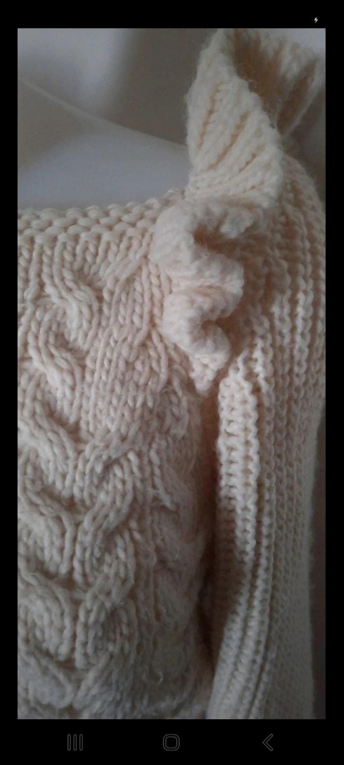 Pull en laine avec manches longues ballons de chez zara - photo numéro 3