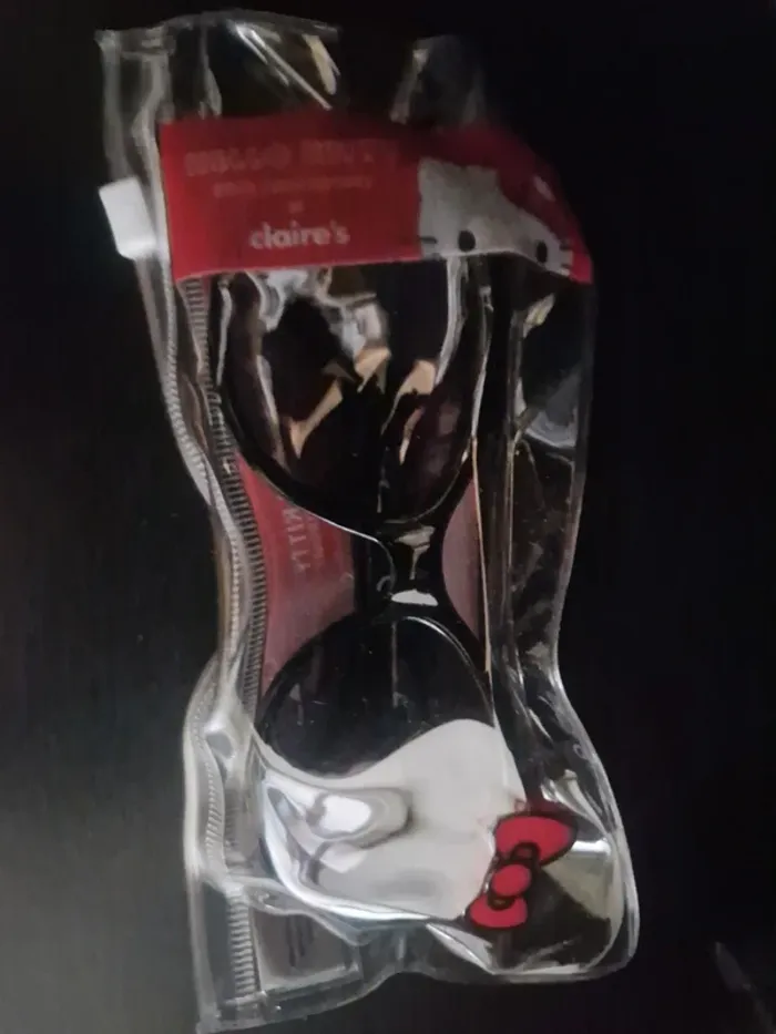 Lunettes de soleil hello kitty - photo numéro 3