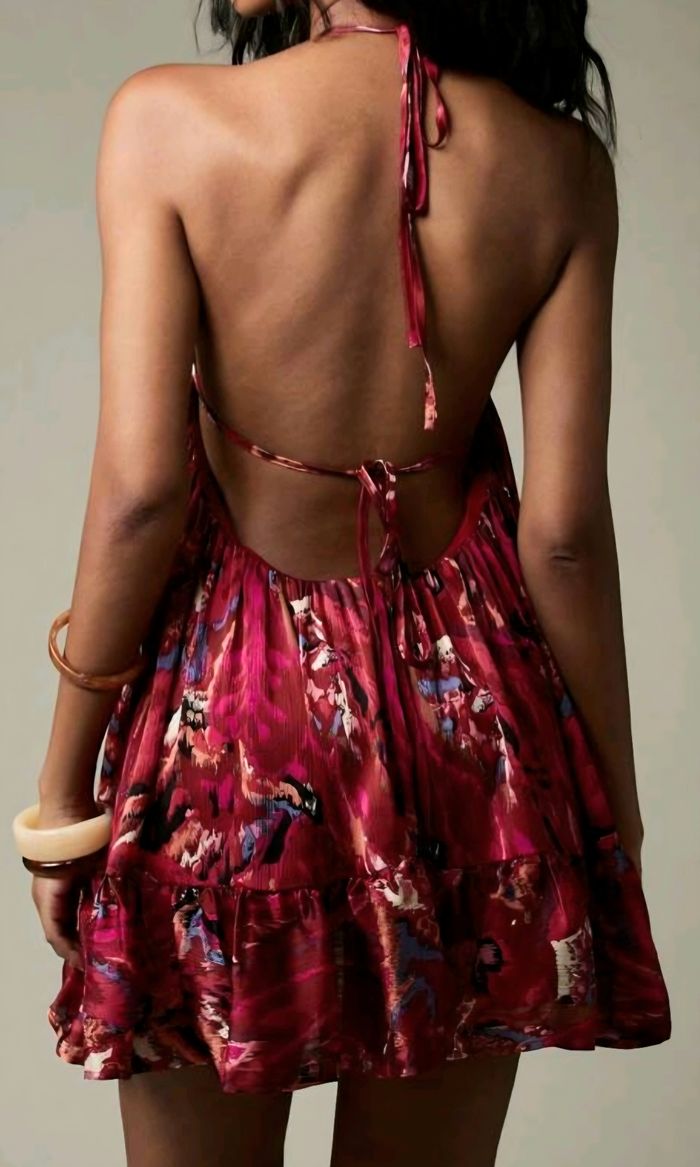 Robe neuve avec étiquette dos nu bordeaux Miss Guided - photo numéro 6