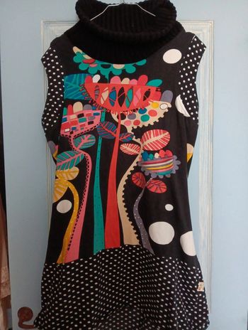 Robe très colorée et original
