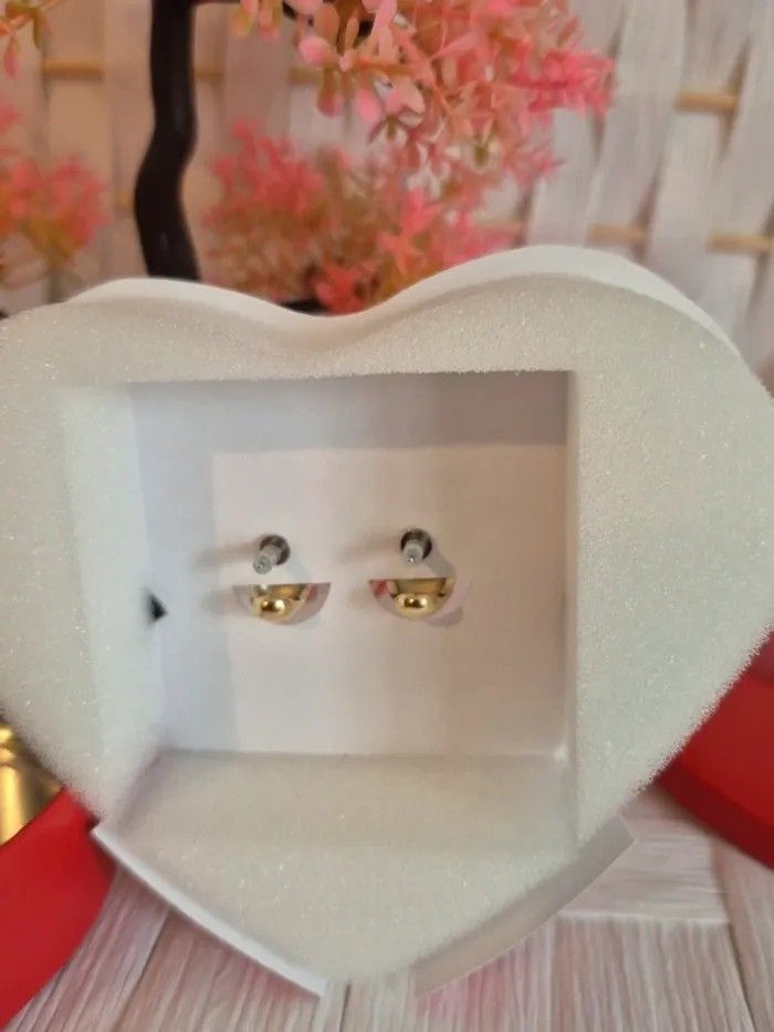 💕jolie boucles d'oreilles minnie Disney édition spéciale fossil💕 - photo numéro 4