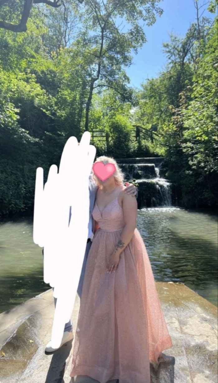 robe rose pailletée - photo numéro 3