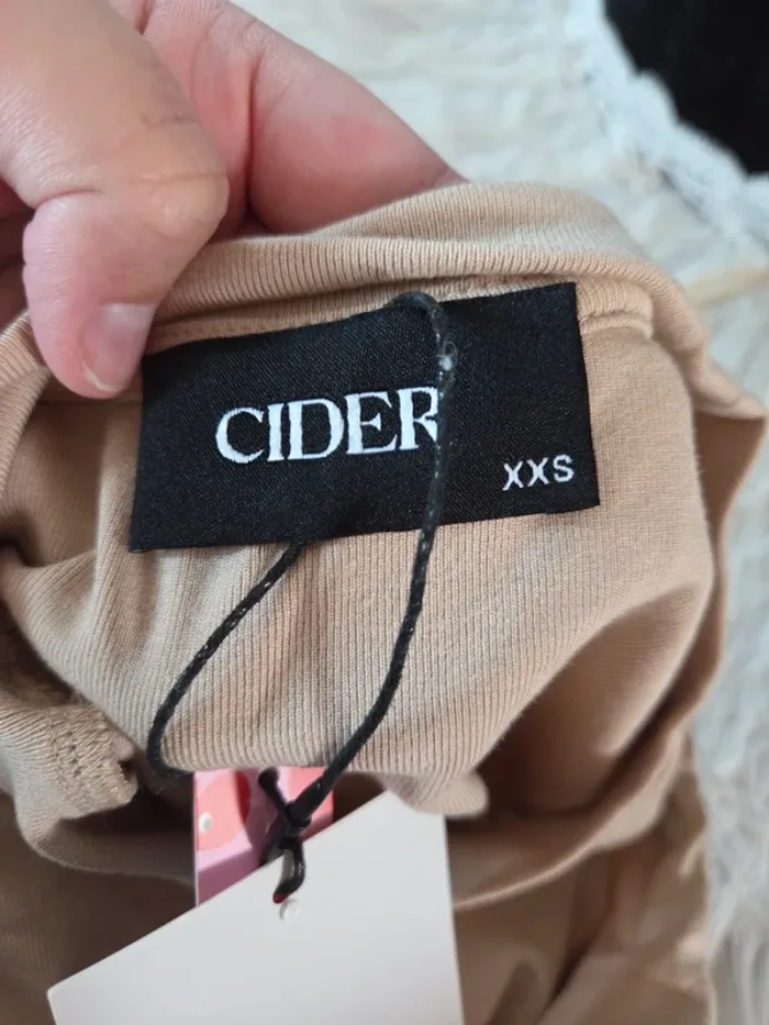 Top court femme T XXS Cider neuf - photo numéro 4