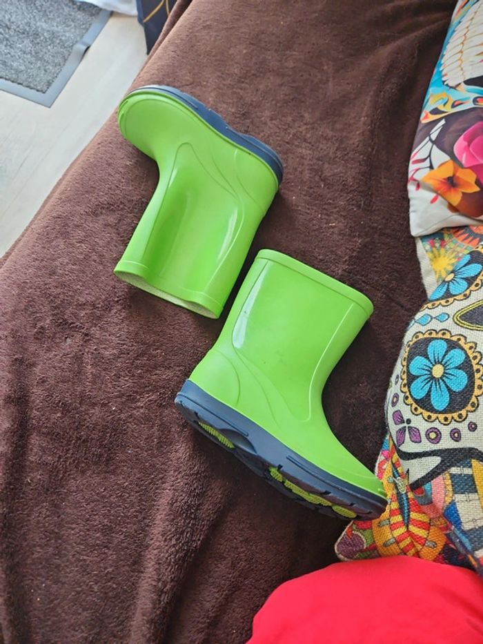 Bottes pointures 24 - photo numéro 2