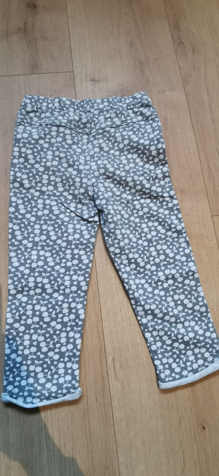 Bel ensemble pantalon / tee shirt 18 mois - photo numéro 7