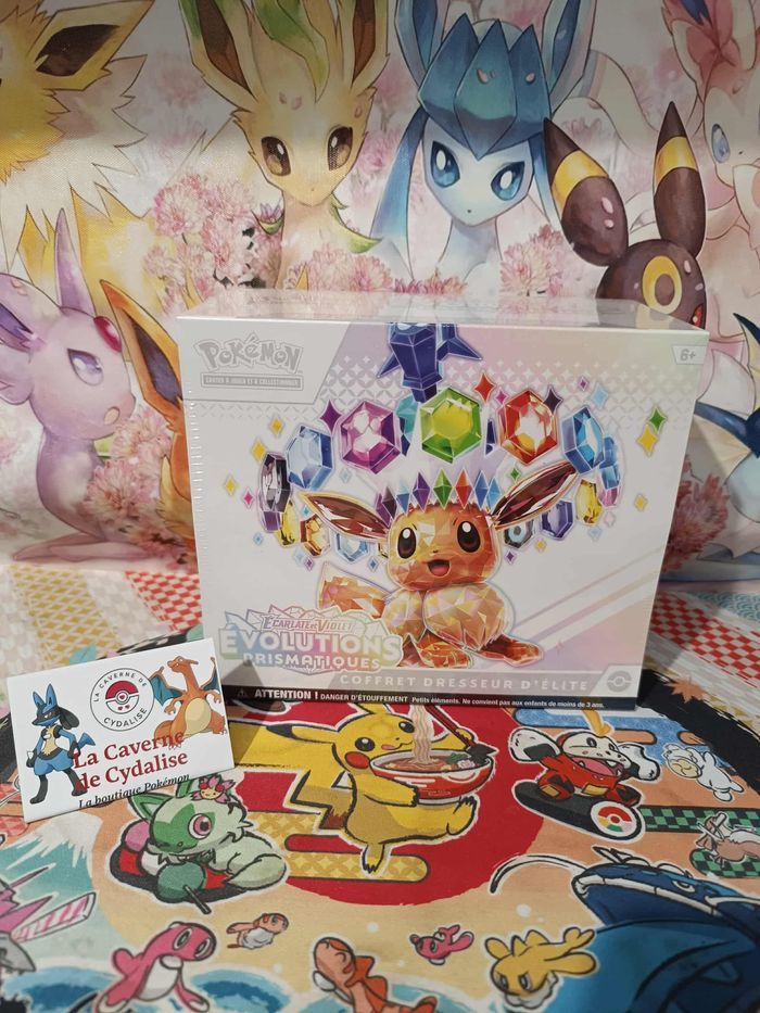 EV8.5 - Coffret ETB Évolutions Prismatiques - FR