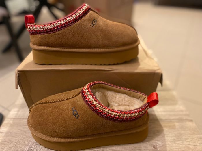 Ugg Tazz