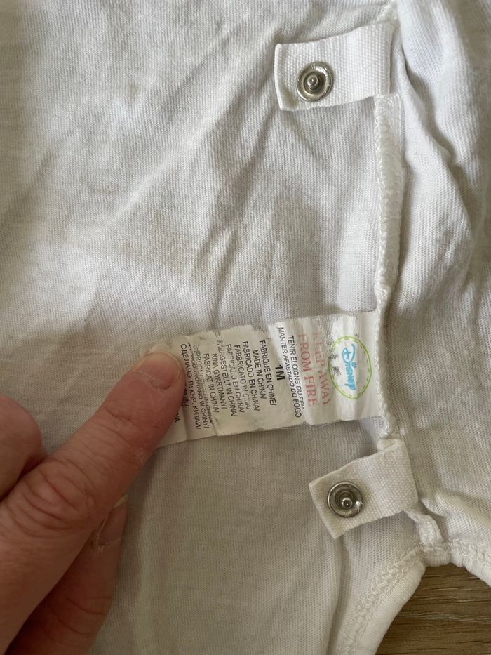 Bodies bébé 1 mois - photo numéro 6