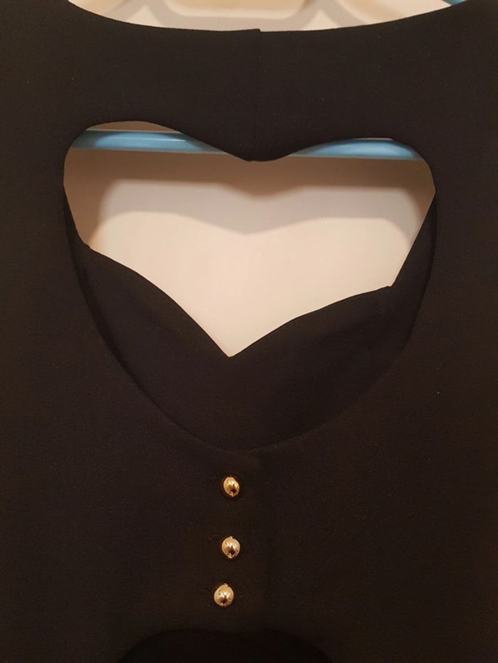 Robe mi longue avec cœur dans le dos - photo numéro 4