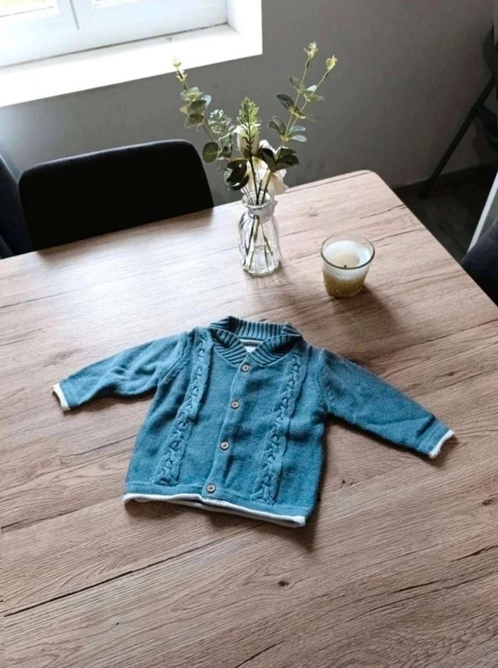 Gilet  6  mois  tape  à l'oeil