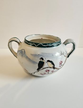 Petit vase asiatique