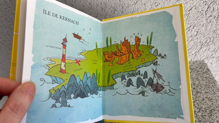 Livre Le club des cinq sur l'île de Kernach - photo numéro 6
