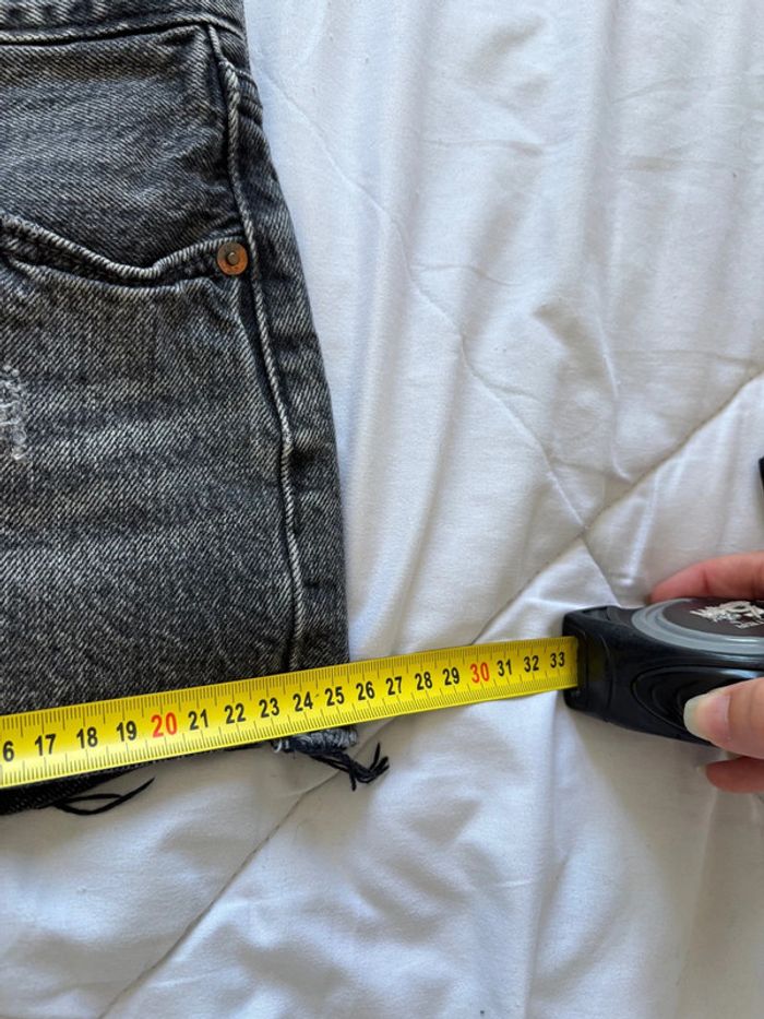 Levi’s 501 vintage court mini destroy W27 / 36‑38 S/M – mi taille gris foncé style cut off - photo numéro 18