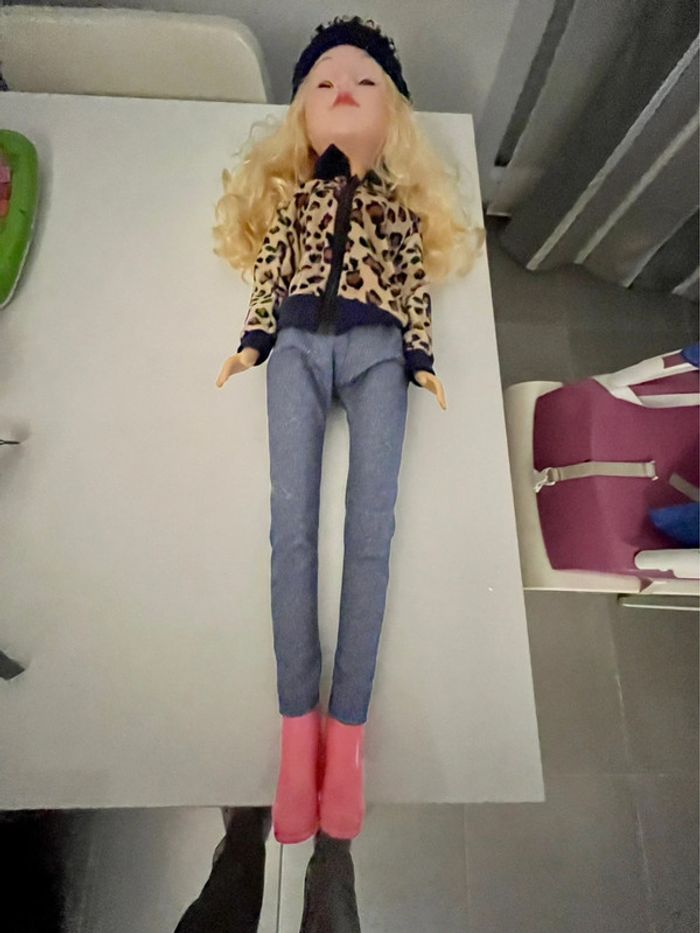 Poupée 90 cm