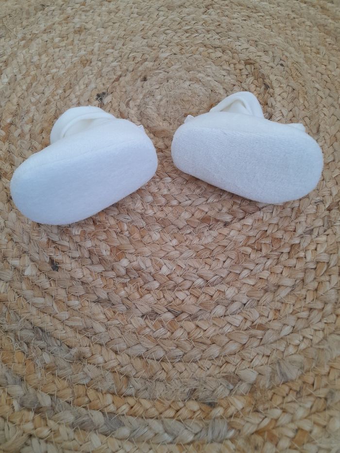 Chaussons neufs Kiabi 3/6 mois - photo numéro 3