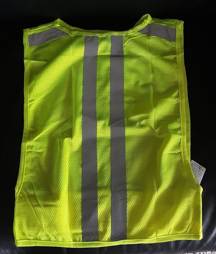Gilet réfléchissant de running neuf - photo numéro 3