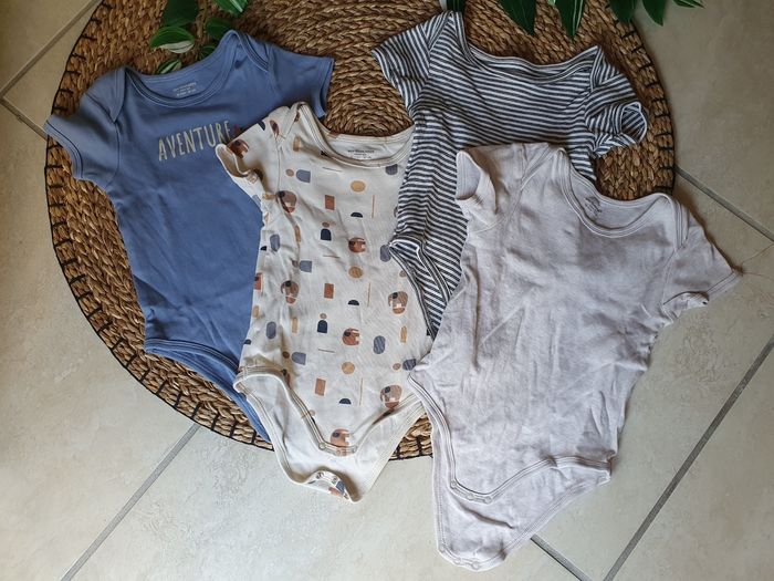 Lot 2 pyjamas et 4 bodies taille 36 mois Vertbaudet - photo numéro 5