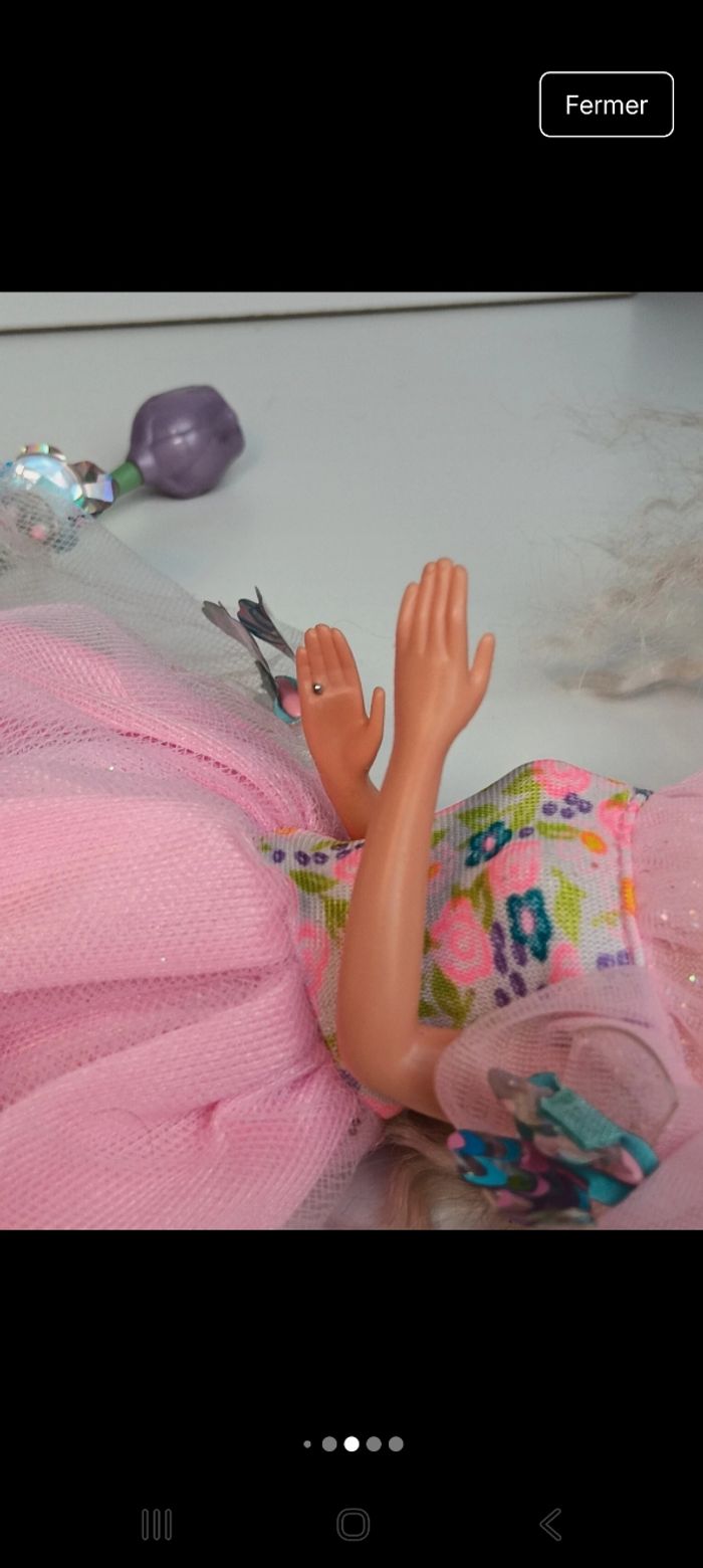 Poupée mattel barbie vintage Barbie butterfly princess blonde robe rose
Poupée et ensemble compri - photo numéro 8