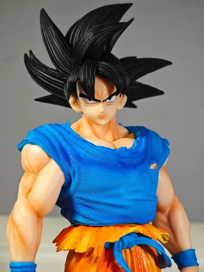 Figurine Dragon Ball Z : Goku 28cm neuve sans boîte - photo numéro 7