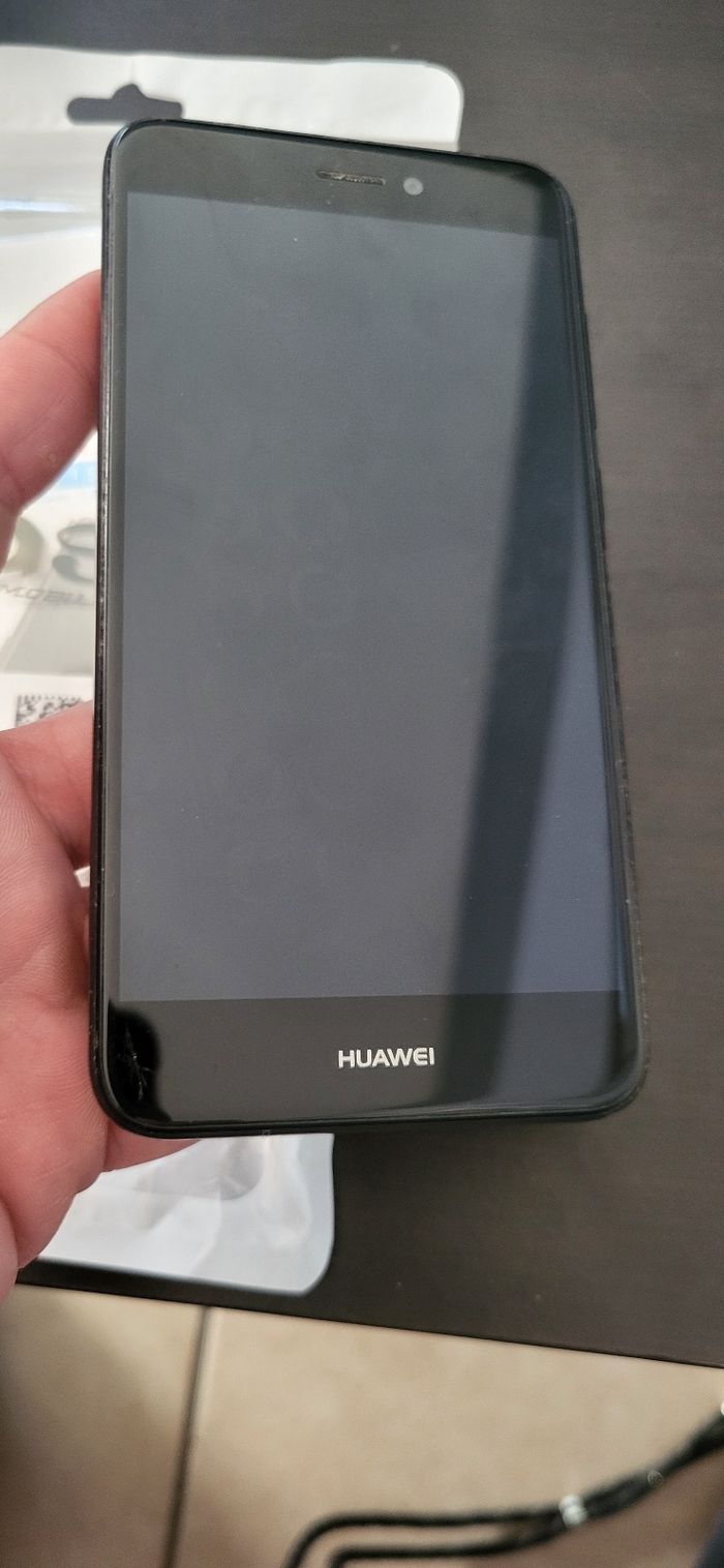 Huawei p8 lite excellent état + coque et verre neuf - photo numéro 4