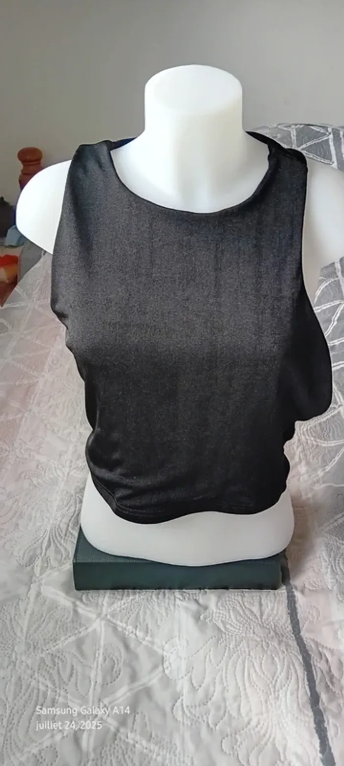 Haut débardeur court noir satiné dos ouvert femme 38/40 shein