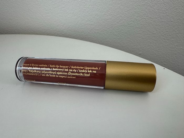 Laque à lèvres - photo numéro 2