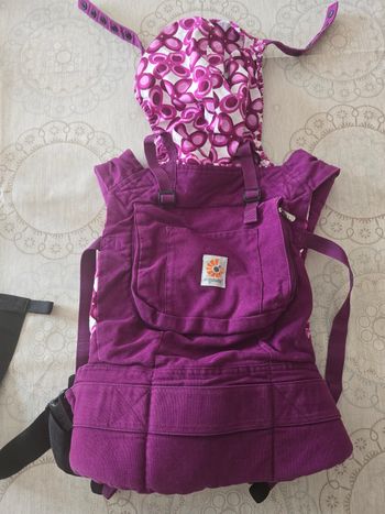Ergobaby portage porte bébé violet