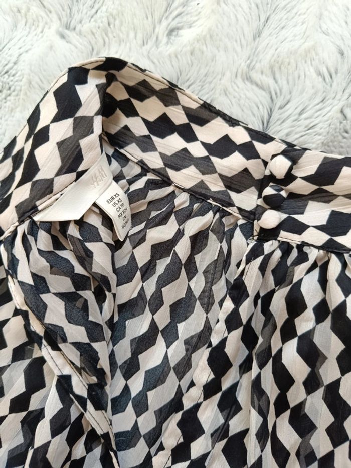 Blouse neuve xs - photo numéro 2
