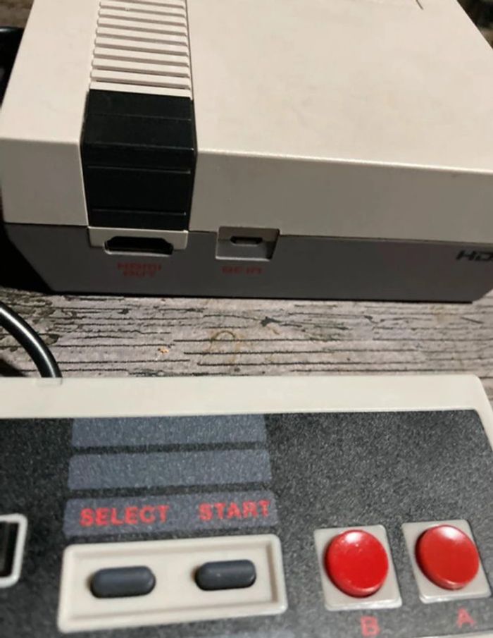 Console Nintendo Mini NES complète fonctionnel PAL - photo numéro 6