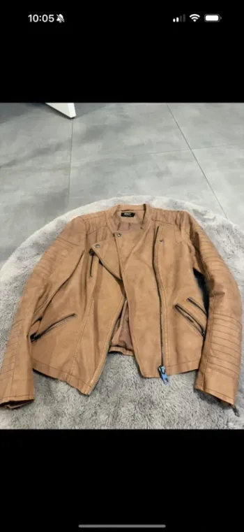 Veste en simili cuir taille 36 Only