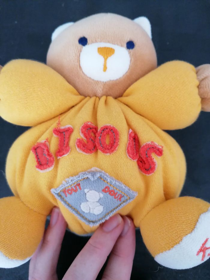 Chat bisous - photo numéro 2