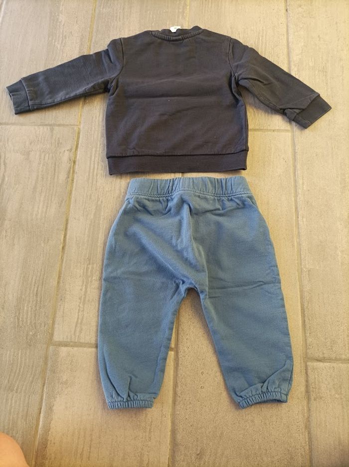 Lot n°240 Ensemble jogging Baby Club 12 mois - photo numéro 5