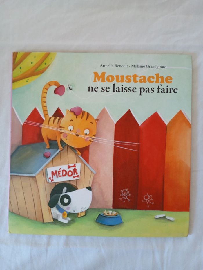 Moustache ne se laisse pas faire