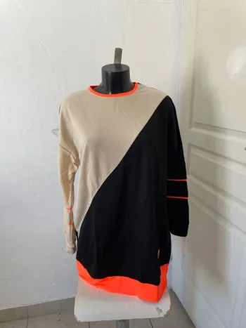 Pull, orange et noir n°439