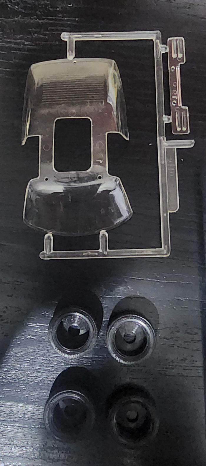 maquette vintage monogram datsun road racer 1/24 (datsun 280z/260z) - photo numéro 9