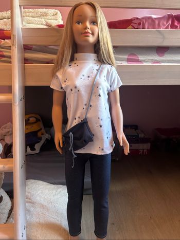 Poupée 105cm