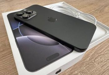 Iphone 15 pro max 256 GO, débloqué.