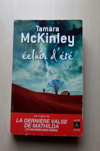 Eclair d été de Tamara McKinley