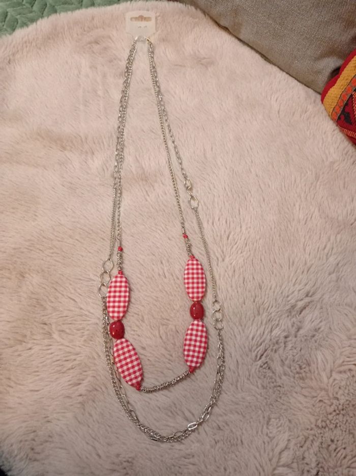 Collier vichy rouge