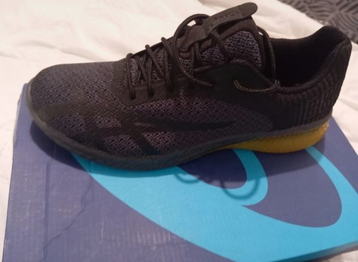 Asics kenun taille 43