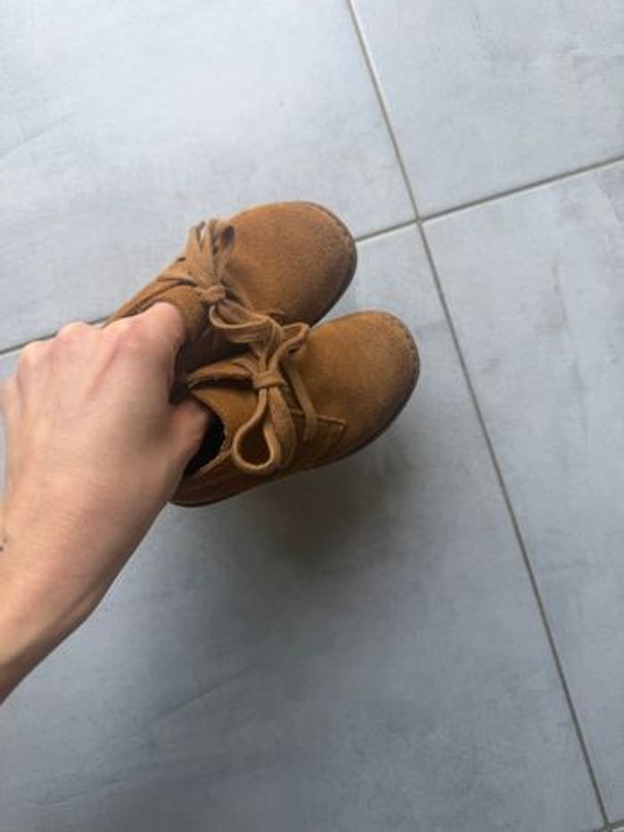 Bottines en suédine camel - Taille 23 - photo numéro 7