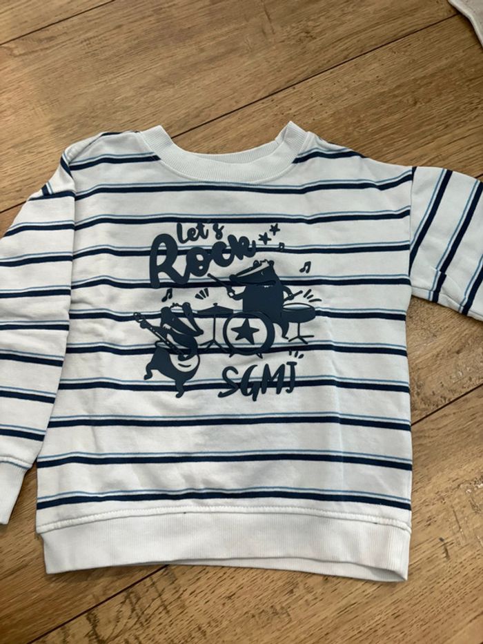 Pull + t-shirt 4 ans - photo numéro 6